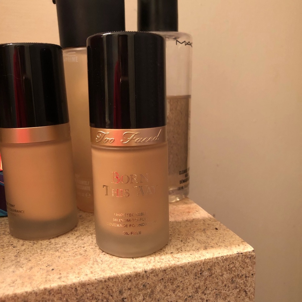 Too Faced Born This Way